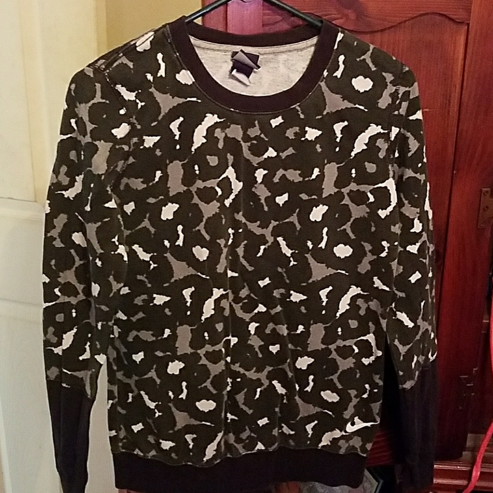 Nike sweatshirt